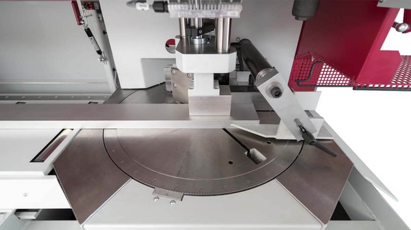 Automatic mitre circular saw PSU 450 M material table with mitre adjustment