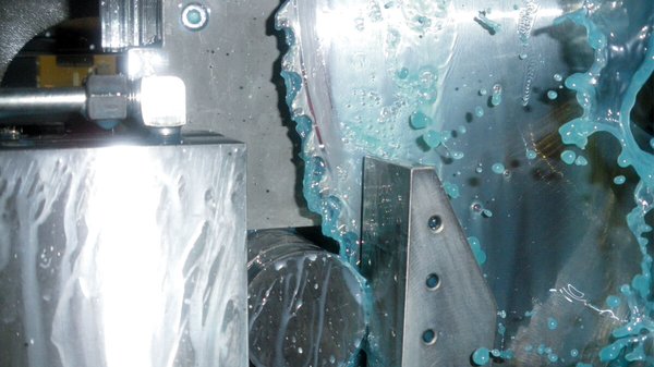 Behringer Eisele Metallkreissäge Multi-Fluid Kühlsystem